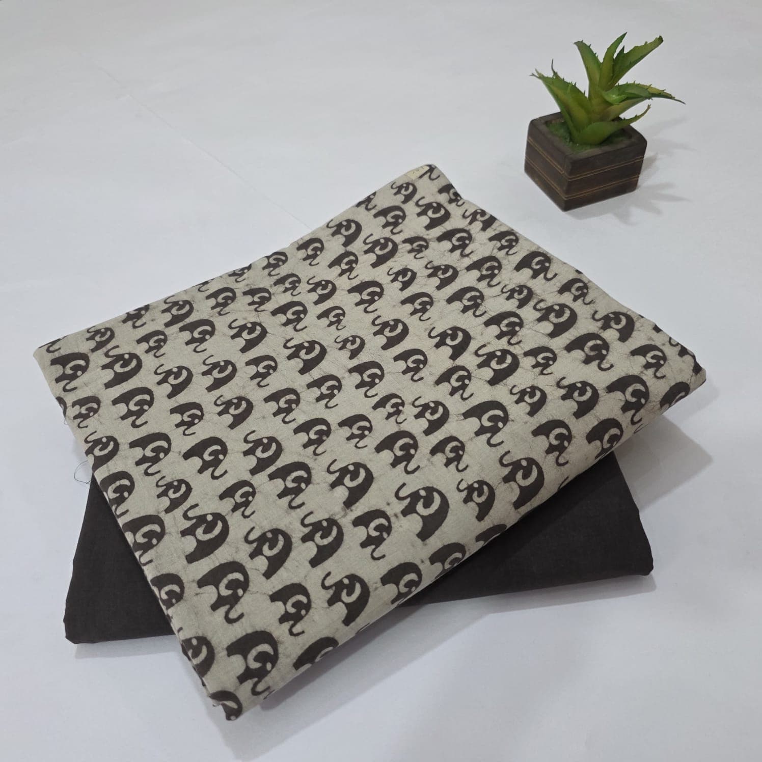 Elegant Hand Block Printed Cotton Suit Top And Bottom Set